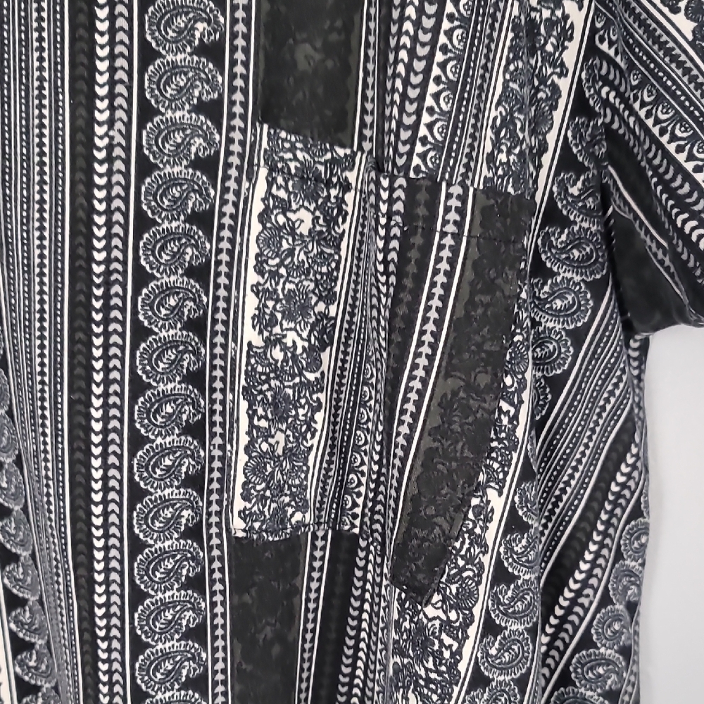LulaRoe Paisley Print Gray Black and White Short Sleeve Asymmetrical Dress - Picture 3 of 8
